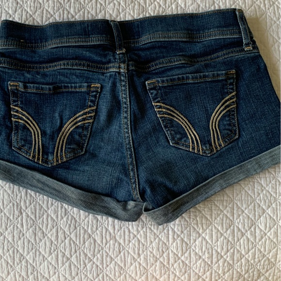 Hollister Jean shorts 25/1 - Picture 2 of 2